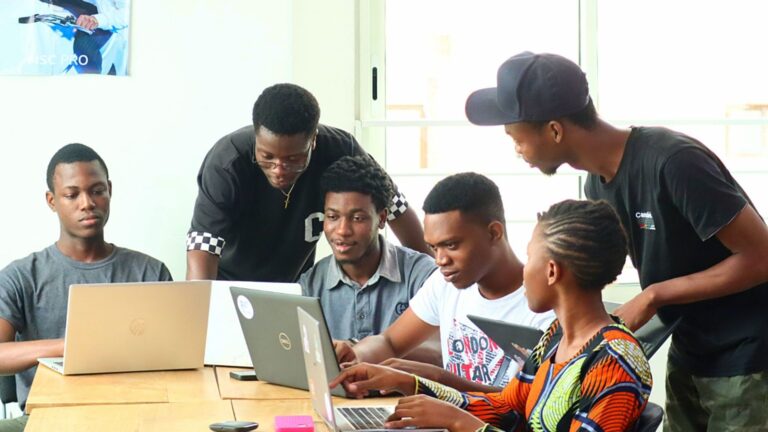 Lire la suite à propos de l’article Des étudiants d’EPITECH Bénin hackent une compétition internationale de cybersécurité